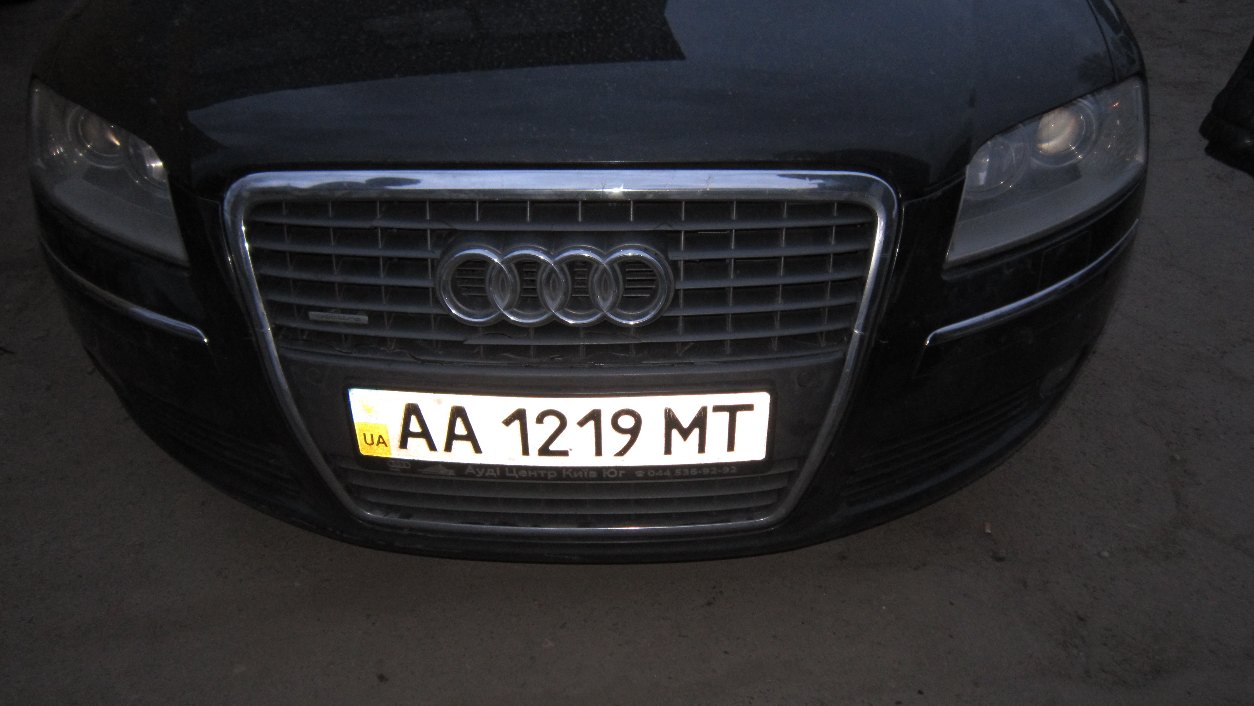 Решётка радиатора Audi A8 D3  2006 3.2 Бензин Киев