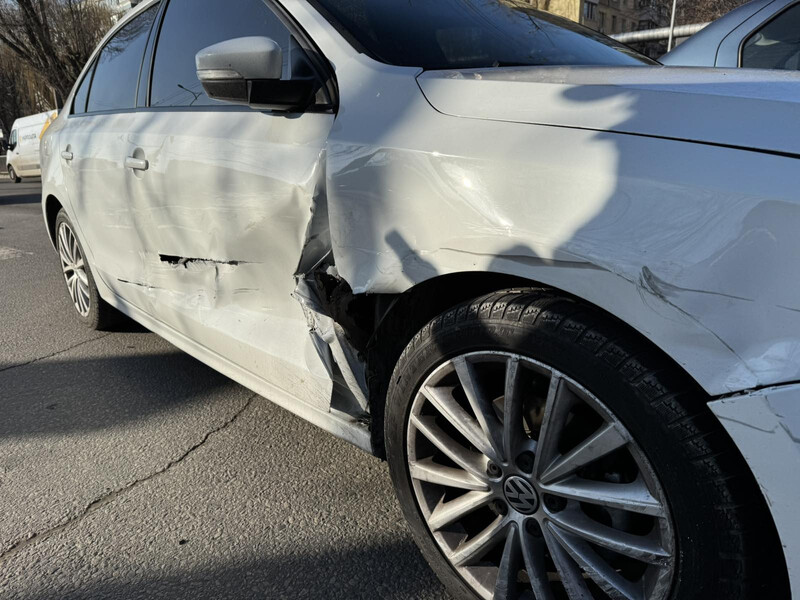 Дверь передняя Volkswagen Jetta 6  2015 1.8 Бензин Днепр