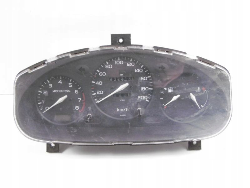 Приборная панель с тахометром Nissan Micra K11  1996 хетчбек 1.0 Бензин 