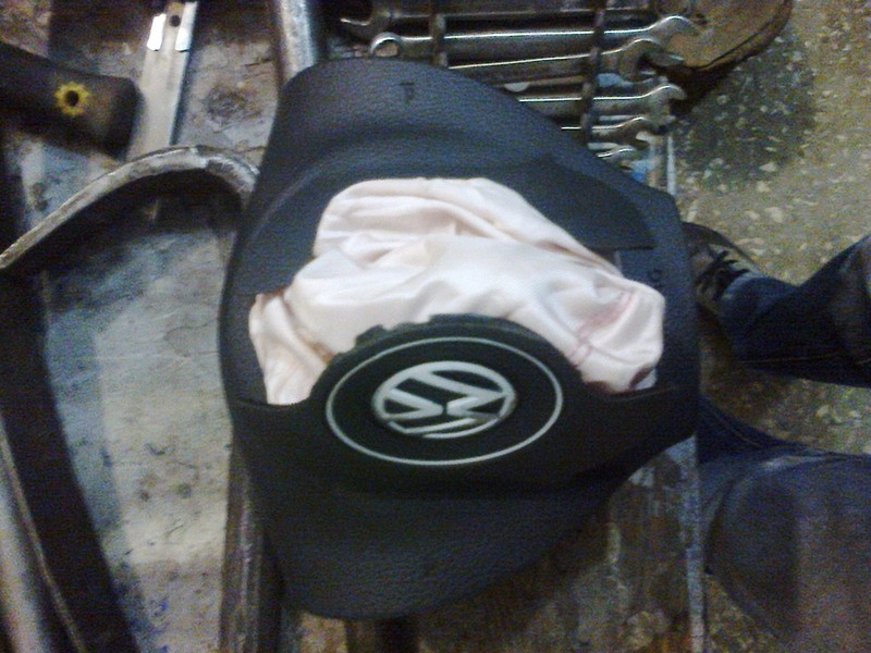 Подушка безпеки водія 3C8 880 201 J   Volkswagen Passat