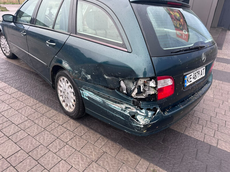 Фонарь задний Mercedes-Benz EQE  2004 универсал 3.2 Бензин 