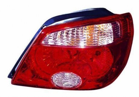 Фонарь задний Mitsubishi Outlander  2006 