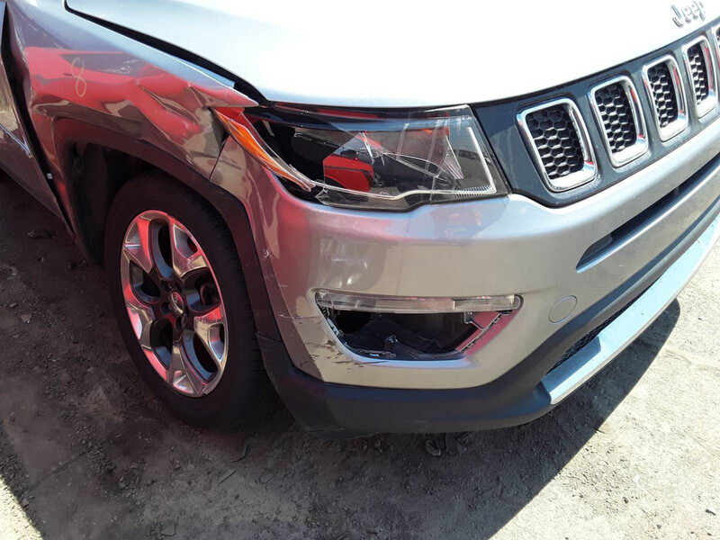 ПТФ правая Jeep Compass 2018 г.  2.4 л бензин