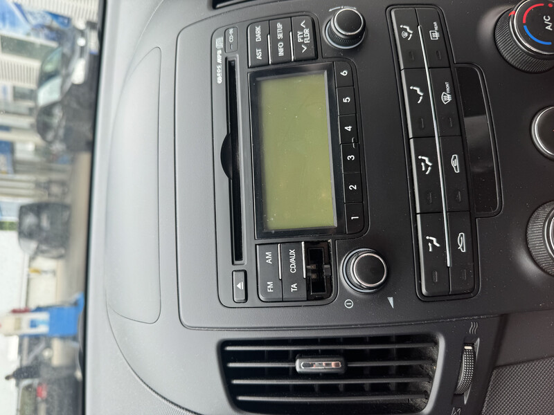 Кнопка переключения станции Hyundai i30  2011 хетчбек 1.6 Бензин 