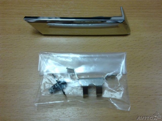 Крышка (накладка) кронштейна форсунки омывателя левой фары Subaru Outback  2007 універсал 2.5 Бензин 