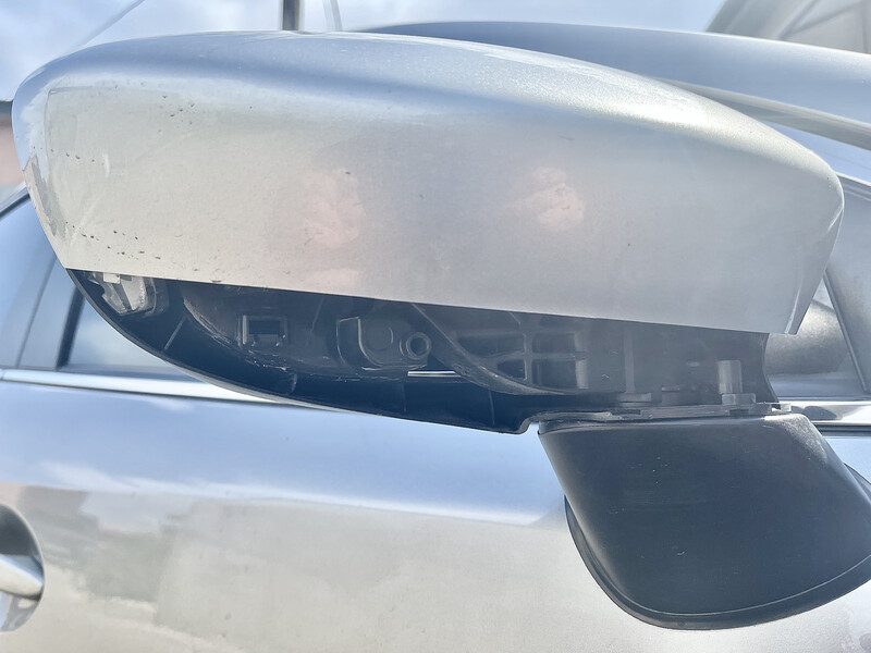 Крышка на зеркало правое, нижняя часть чёрная Mazda 6  2013 2.5 Бензин Днепр