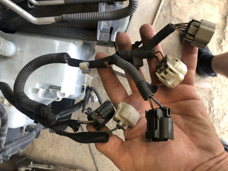 Проводка на левую переднюю фару Lexus RX  2014 3.5 Бензин 