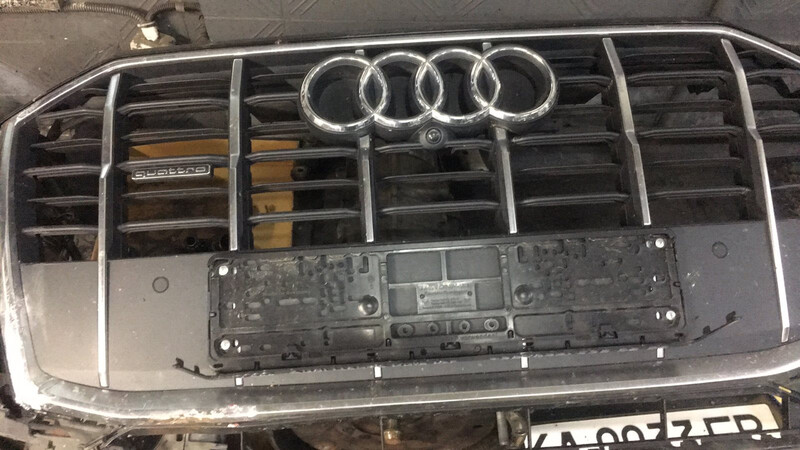 Бампер передній 4M0807065Q GRU   Audi Q7