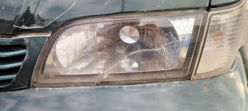 Фара передняя левая Toyota Tercel  1998 1.3 Бензин Южное
