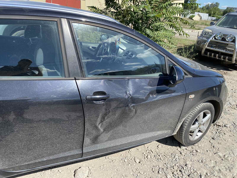 Пердні праві двері Seat Ibiza 4  2010 універсал 1.2 Бензин Дніпро
