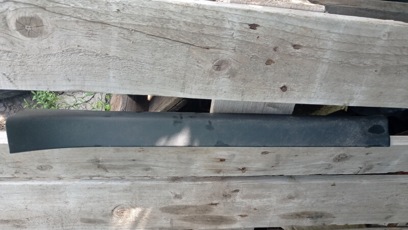 Накладка порога правая передняя Nissan Leaf  2018 хэтчбек 1.0 Электро Одесса