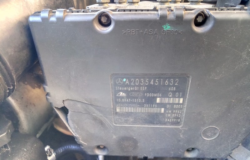 Блок управления abs esp Mercedes C-Class 2000 г.  2.8 л бензин Киев