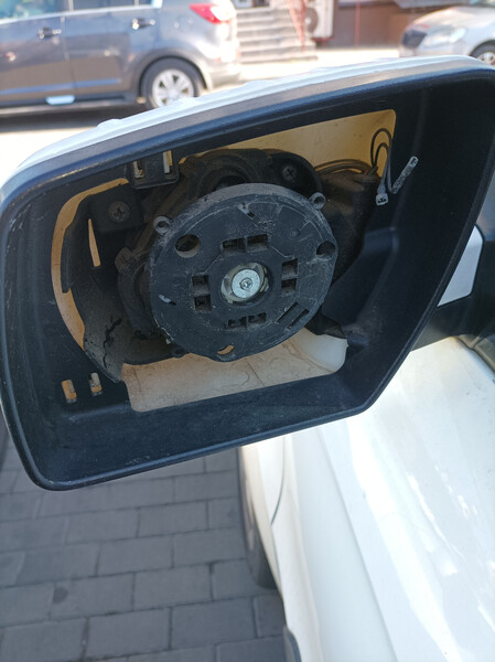 Дзеркало ліве Kia Soul хетчбек 2011 р.  1.6 л дизель Луцьк
