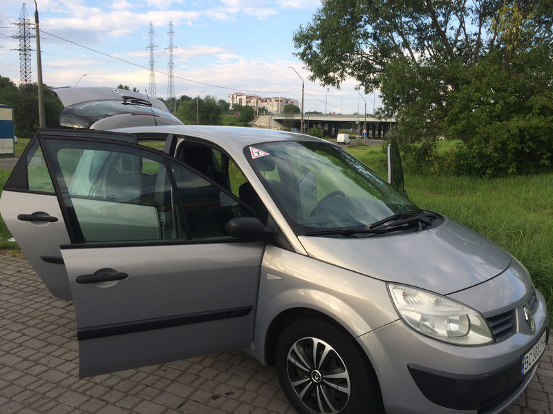 Крыло переднее левое Renault Scenic 2 универсал 2005 г.  1.5 л дизель Львов