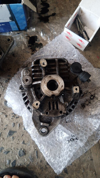 Генератор Mitsubishi L 200 2007 г.  2.5 л дизель Краматорск