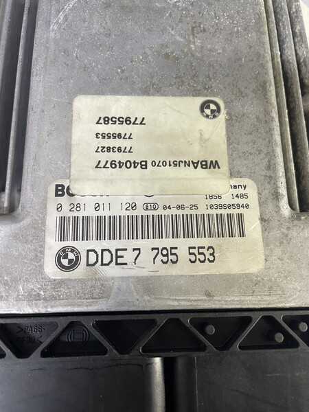 Блок управления ДВС DDE 7 795 553   BMW 5 Series