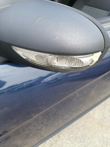 Повторитель поворота в зеркале Mercedes-Benz A-Class W169  2005 хэтчбек 1.5 Бензин Ужгород