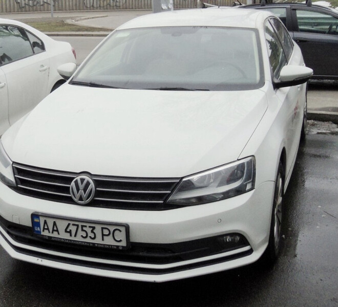 Капот Volkswagen Jetta 6 2016 г.  1.6 л дизель Киев