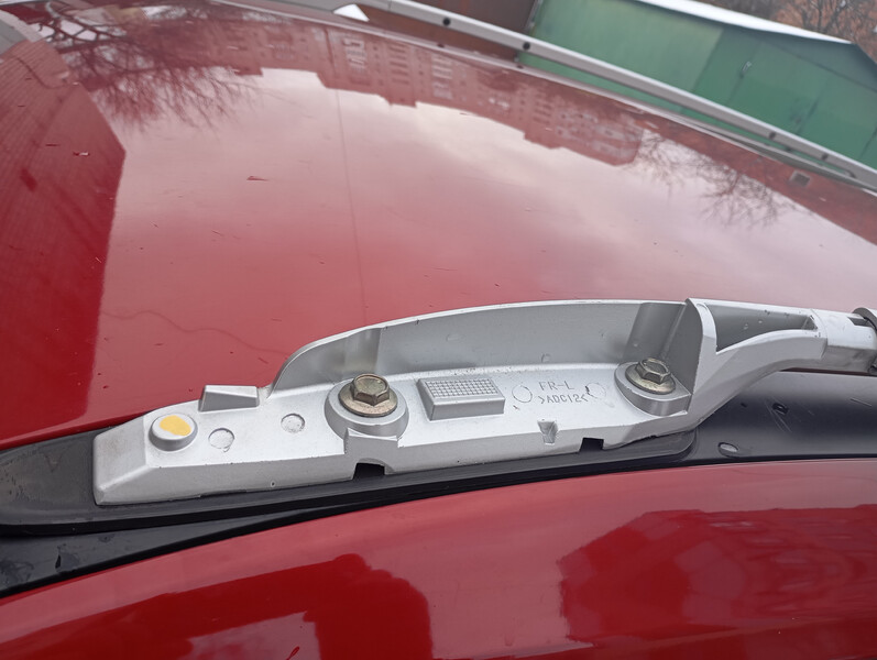 Заглушка рейлинга Nissan Rogue  2017 2.5 Бензин 