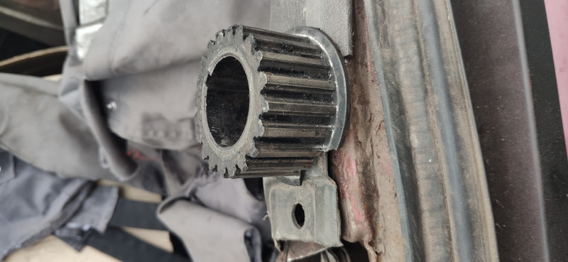 Шестерня коленвала Nissan Bluebird  1989 хэтчбек 2.0 Дизель Сумы