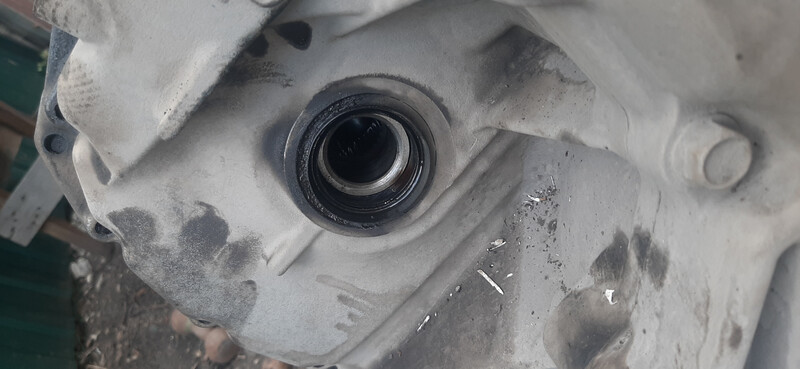 Сальники полуоси Mitsubishi Lancer 9  2007 2.0 Бензин Покровск