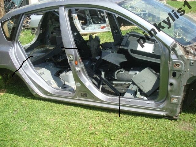 Порог правый Mazda 3 HB хэтчбек 2005 г.  3.5 л бензин Луцк