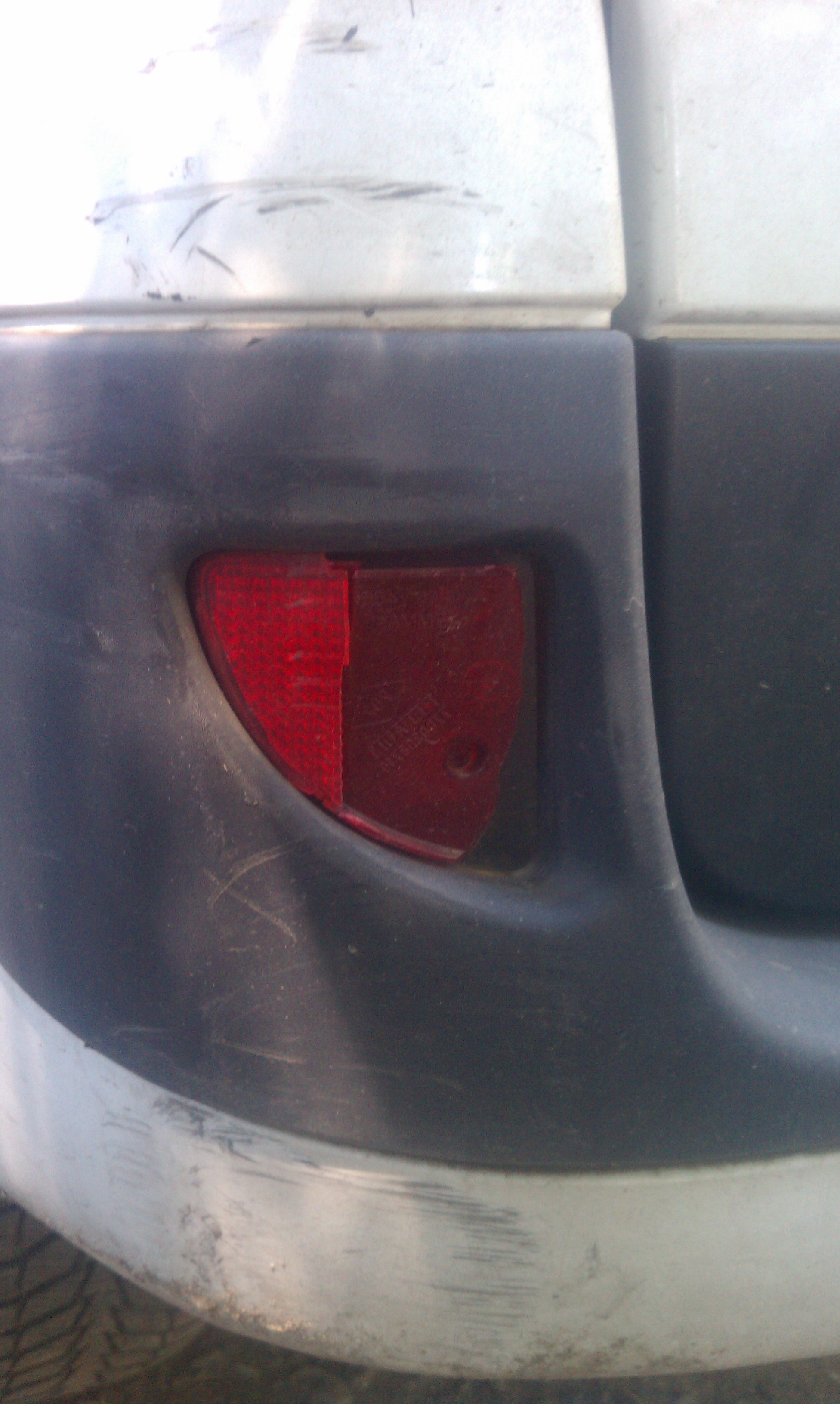 Боковой катафот заднего бампера Renault Kangoo CDI 2003 1.5 Дизель Одесса