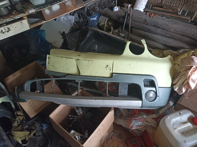 Бампер передний Volkswagen Polo 4  2004 хэтчбек 1.4 Бензин 