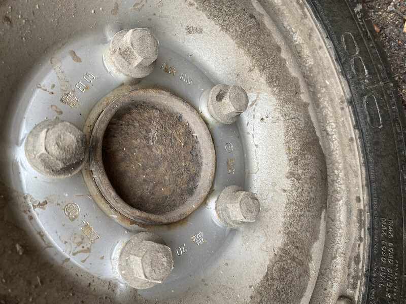 Колпачок ступиці Opel Movano  2010 2.5 Дизель 