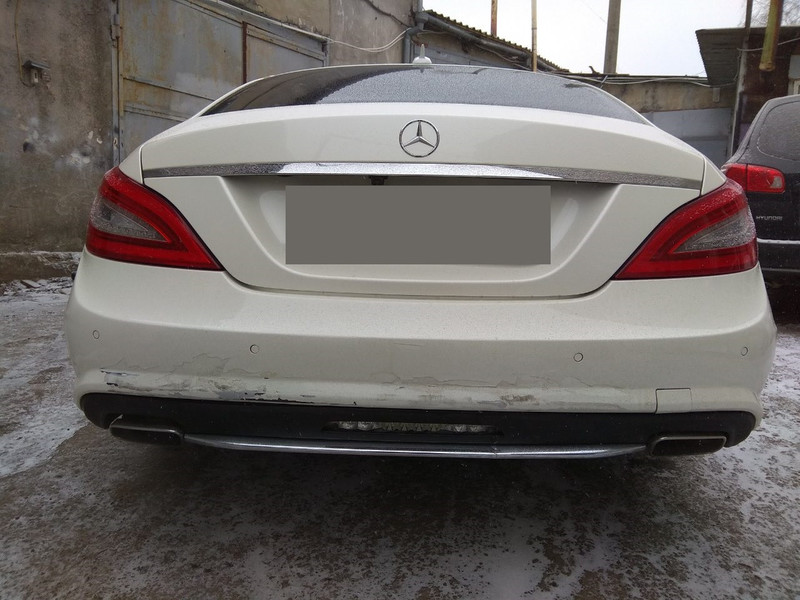 Нижняя накладка заднего бампера Mercedes-Benz CLS-Class  2011 3.5 Бензин Одесса