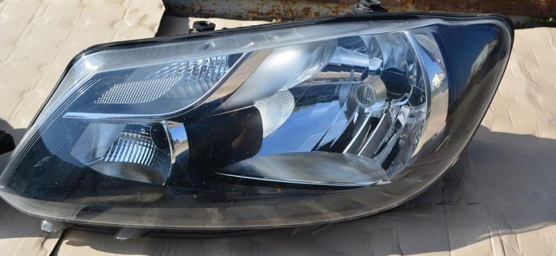 Галогенная фара левая 2K5941005A   Volkswagen Caddy