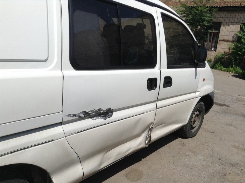 Дверь правая сдвижная Mitsubishi L 400  1998 2.5 Дизель Одесса