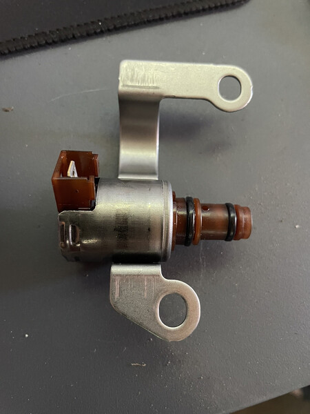 Соленоид АКПП Volkswagen Golf 5  2005 универсал 1.9 Дизель 