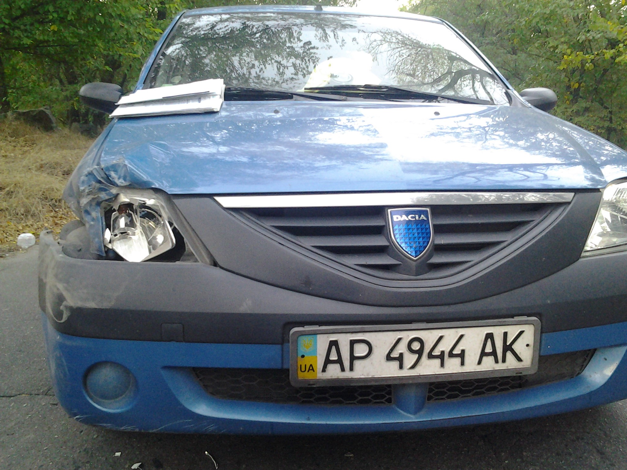 Правая   фара Renault Logan легковая 2005 1.4 Бензин Запорожье