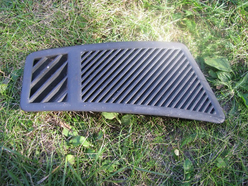 Решетка динамика ліва і права Daewoo Nexia  1995 1.6 Бензин Львов