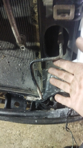 Трубка кондиционера Suzuki Grand Vitara  2007 хэтчбек 2.7 Бензин Кременчуг