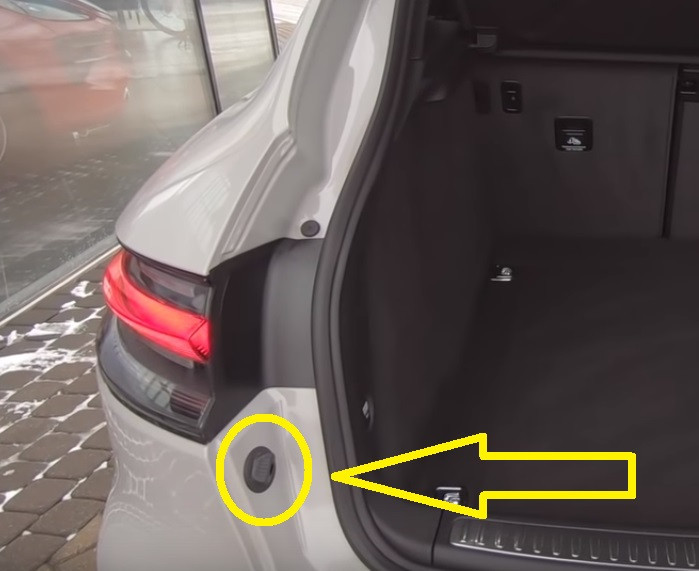 Упор багажника левый Porsche Macan  2018 3.5 Бензин Киев