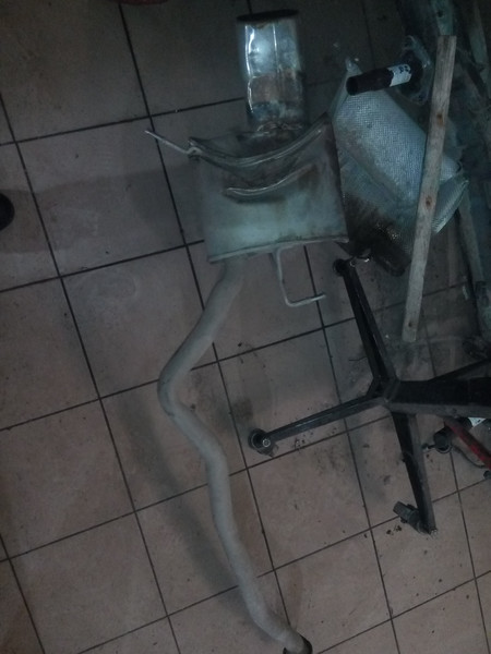 Задняя правая часть выхлопа BMW X5 E53  2001 4.4 Бензин Одесса