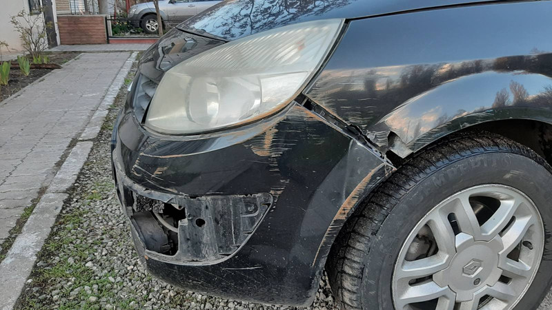Крыло левое переднее Renault Scenic 2 универсал 2005 г.  1.9 л дизель Кременчуг