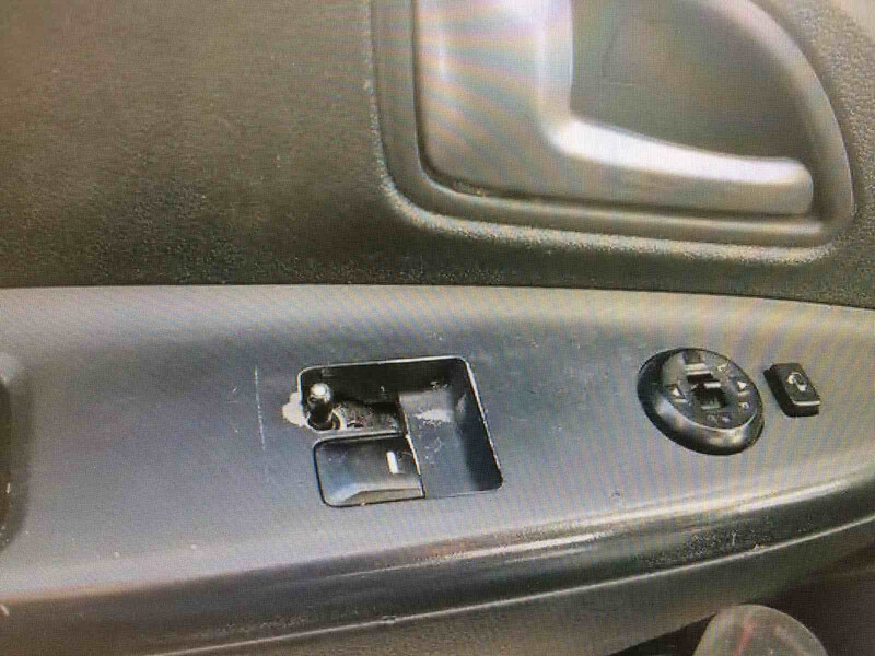 Блок управлениея стеклоподъемником водителя Kia Rio 3 купе 2012 г.  1.2 л дизель Сумы