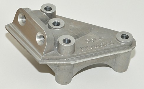 Кронштейн двигателя KKU106150L   Land Rover Freelander