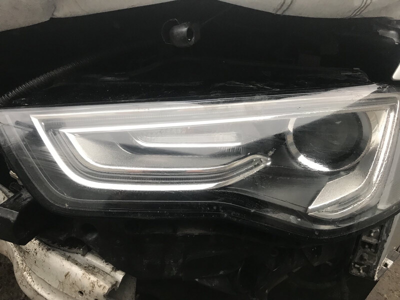 Фара передняя Audi A5  2012 купе 2.0 Бензин Синельниково