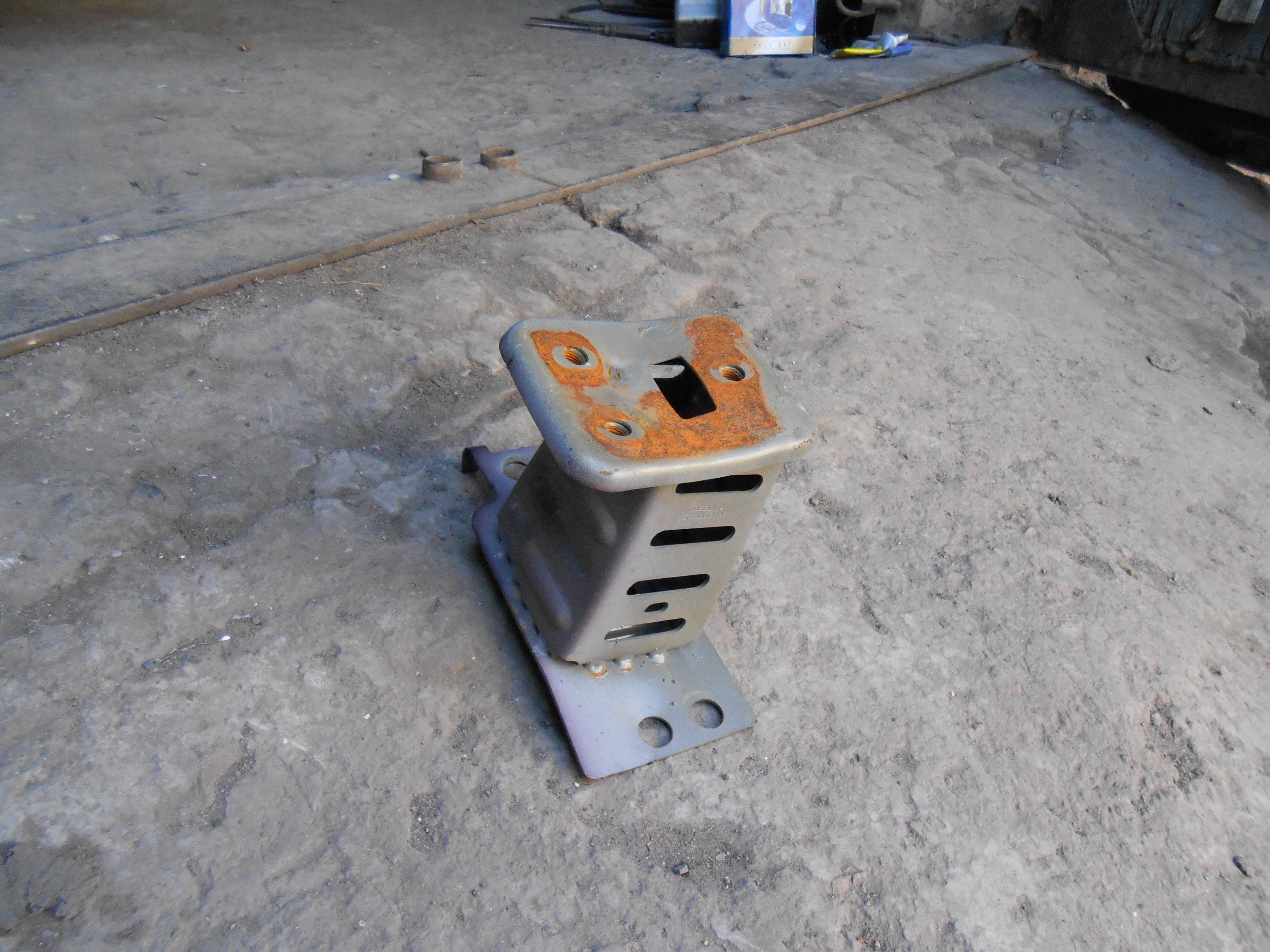 Проставка под усилитель бампера Geely SX7 GEELY Emgrand X7 2013 1.8 Бензин Горловка