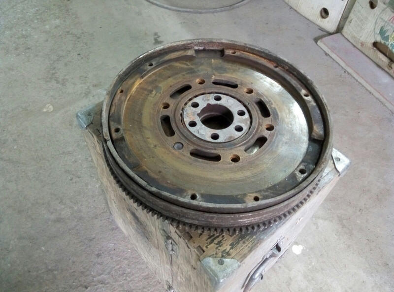 Маховик сцепления 415 0075 10   Audi A4, Audi A6, Volkswagen Passat