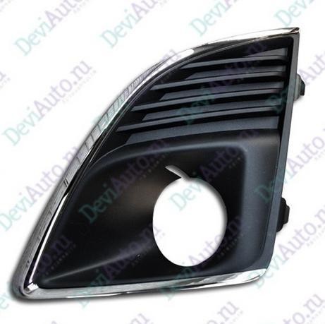 Решетка противотуманки Chevrolet Cruze  2013 2.0 Бензин Бровары