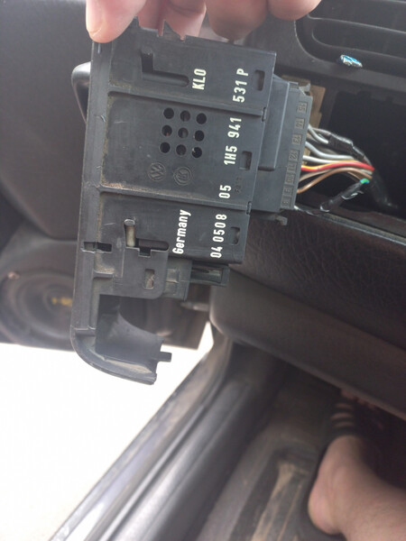 Переключатель света фар Volkswagen Vento  1993  Электро 