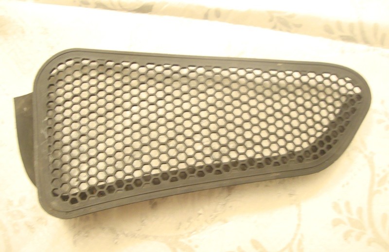 Решетка подлобовая Peugeot 307  2007 хетчбек 1.6 Дизель 