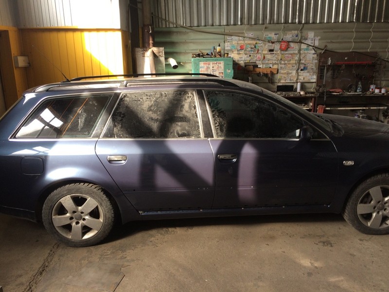 Моулдинги верх низ Audi A6  2004 универсал 2.5 Дизель Хмельницкий