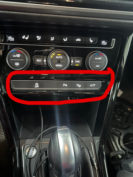 Панель управління допоміжними функціями Volkswagen Touran  2018 универсал 2.0 Дизель Львов