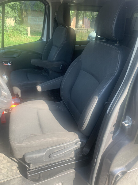 Сидіння водія Renault Trafic 3 2019 г.  2.2 л дизель Луцк